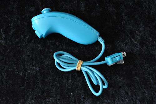 Nintendo Wii Nunchuck Blue